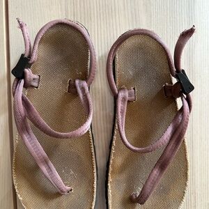 Earthrunners sandals women 8.5 canyon clay